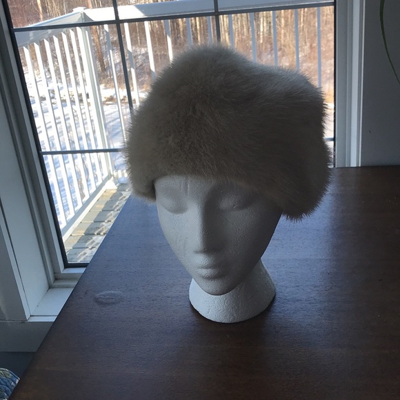 Lovely cream mink ladies vintage hat - Picture 2 of 4